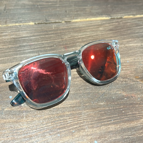 Sunglasses - Picture 3 of 4